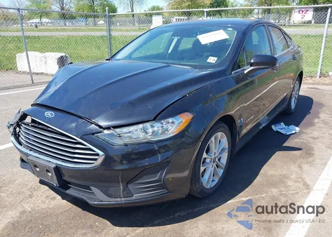 2019 Ford Fusion Hybrid Se z USA, uszkodzony, nr VIN 3FA6P0LU8KR192071